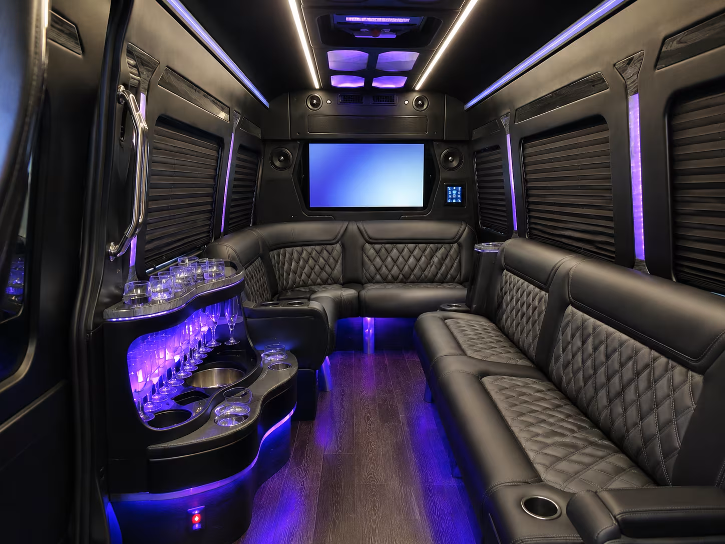 chinohillscharterbuscompany com is the go to for rotc jrotc and veterans group transportation near chino hills