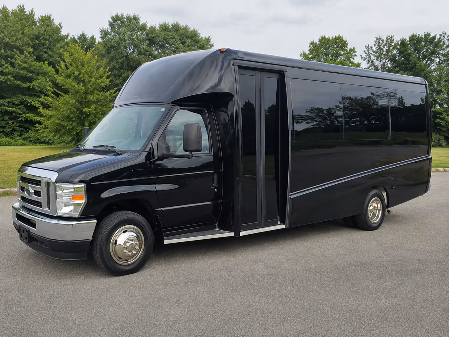ontario plan your class outing with ontario school field trip bus rentals