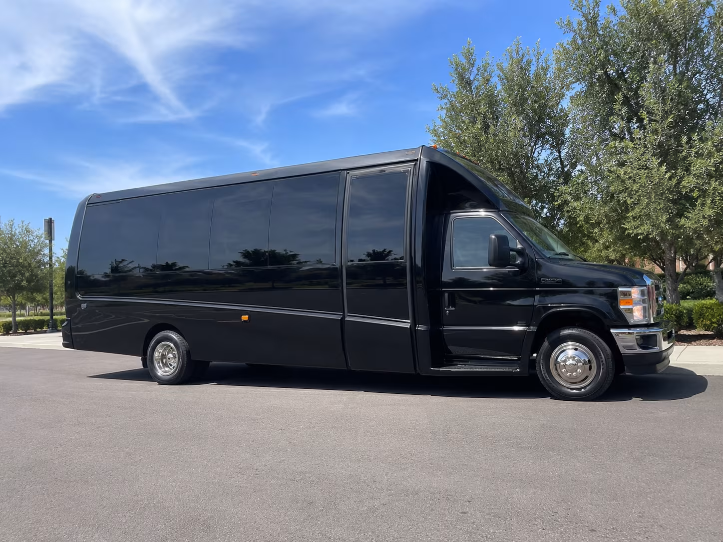 pomona employee shuttle buses in pomona for every company